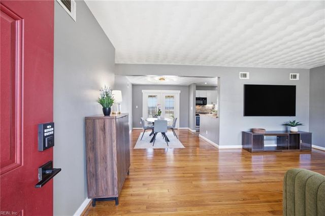 1618 Esquire ST, Norfolk, VA 23503