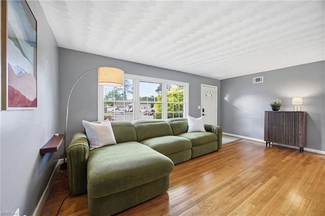 1618 Esquire ST, Norfolk, VA 23503