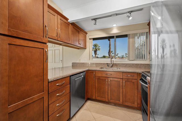 46185 California 74 23, Palm Desert, CA 92260