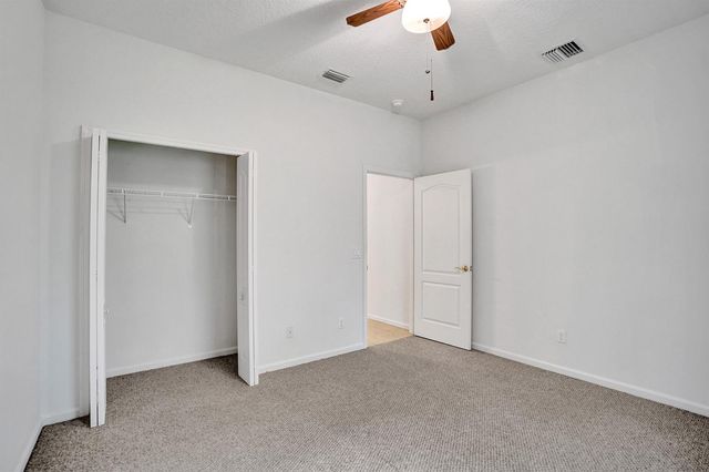 5825 NW Zenith Drive, Port St. Lucie, FL 34986