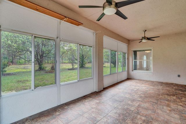5825 NW Zenith Drive, Port St. Lucie, FL 34986