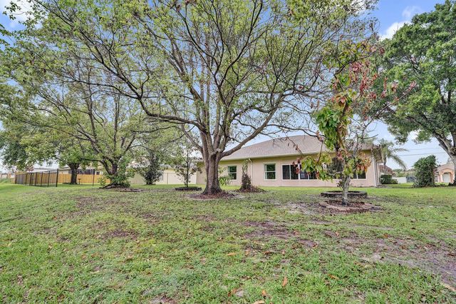 5825 NW Zenith Drive, Port St. Lucie, FL 34986