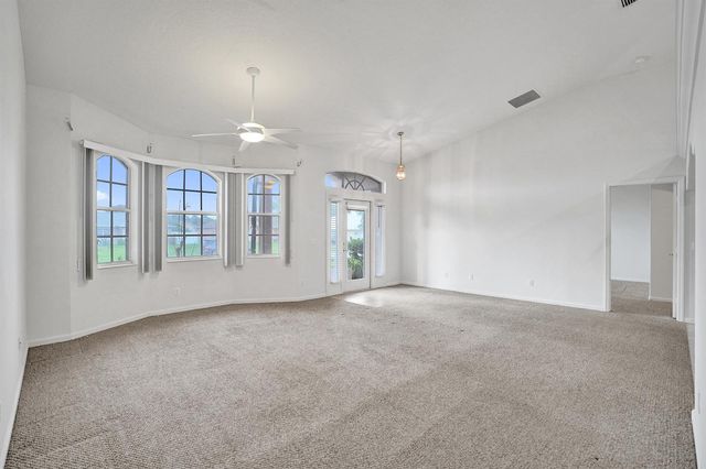 5825 NW Zenith Drive, Port St. Lucie, FL 34986