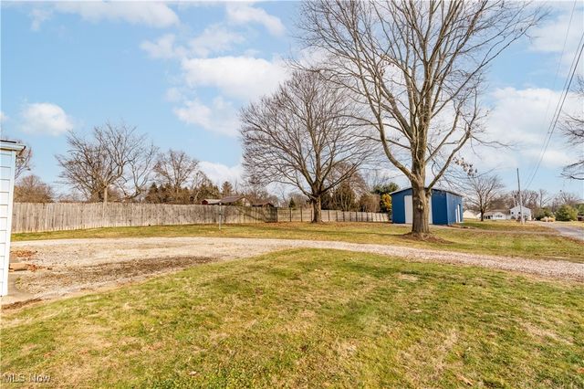 6410 El Mar Drive NW, North Canton, OH 44720