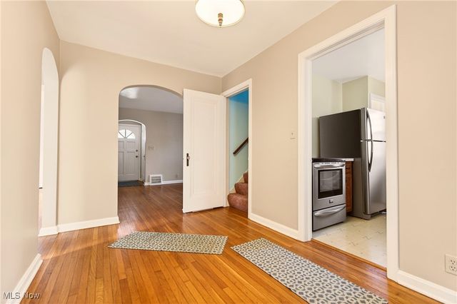 6410 El Mar Drive NW, North Canton, OH 44720