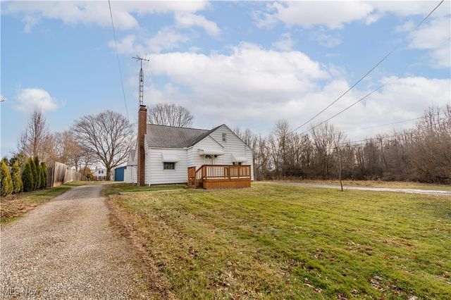 6410 El Mar Drive NW, North Canton, OH 44720