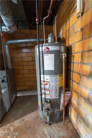 6410 El Mar Drive NW, North Canton, OH 44720