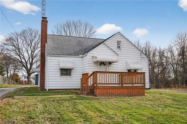 6410 El Mar Drive NW, North Canton, OH 44720