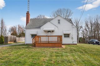 6410 El Mar Drive NW, North Canton, OH 44720