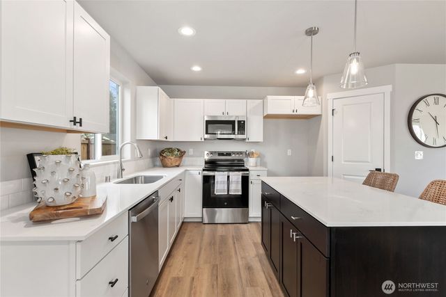 9319 17th Avenue E, Tacoma, WA 98445