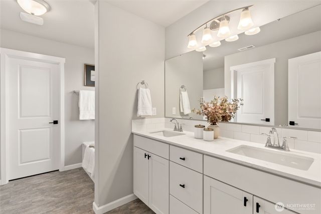 9319 17th Avenue E, Tacoma, WA 98445