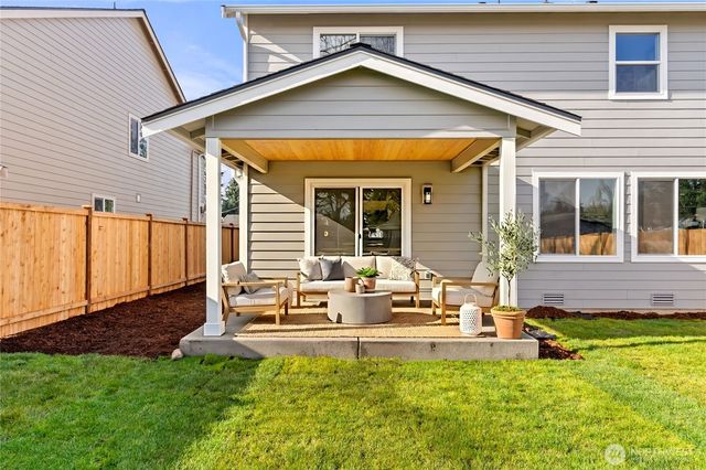 9319 17th Avenue E, Tacoma, WA 98445