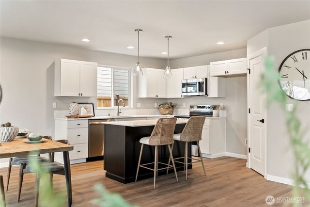 9319 17th Avenue E, Tacoma, WA 98445