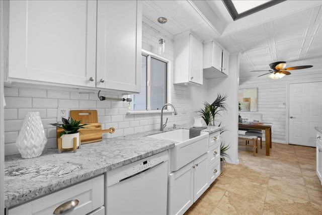 8424 Aplite Ct, Citrus Heights, CA 95610