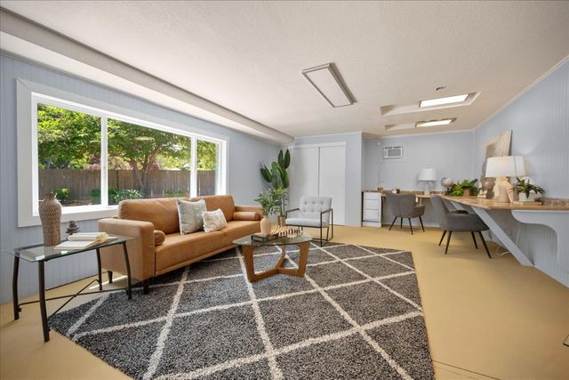8424 Aplite Ct, Citrus Heights, CA 95610