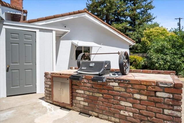 8424 Aplite Ct, Citrus Heights, CA 95610