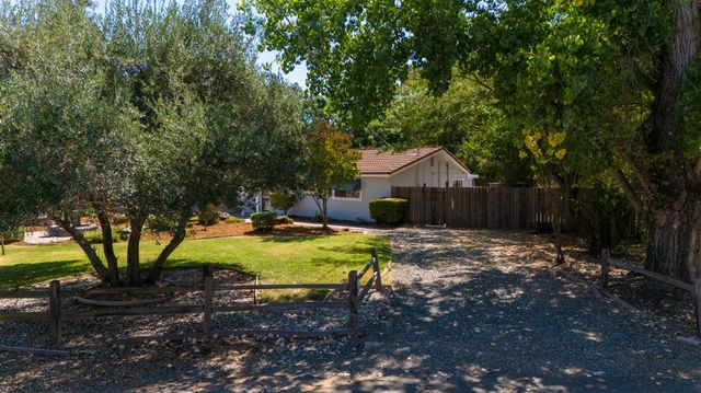 8424 Aplite Ct, Citrus Heights, CA 95610