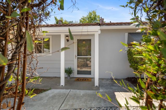 8424 Aplite Ct, Citrus Heights, CA 95610