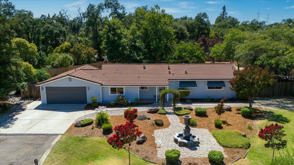 8424 Aplite Ct, Citrus Heights, CA 95610