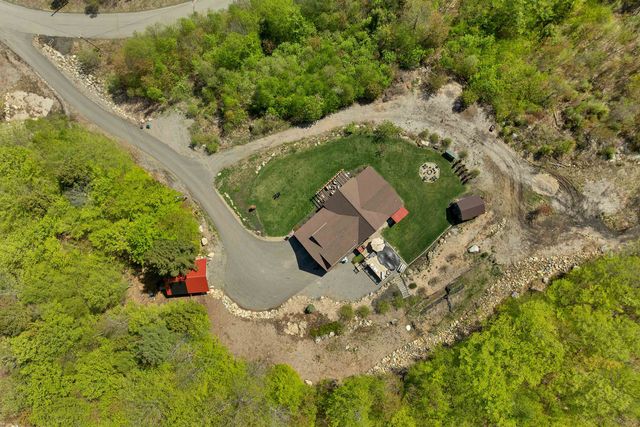 11 Vail Road, Sanbornton, NH 03269