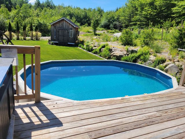 11 Vail Road, Sanbornton, NH 03269