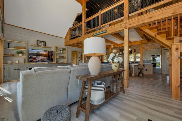 11 Vail Road, Sanbornton, NH 03269