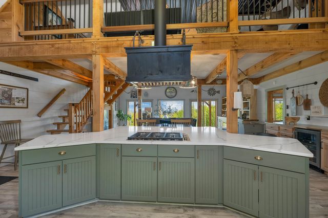 11 Vail Road, Sanbornton, NH 03269
