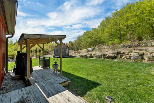 11 Vail Road, Sanbornton, NH 03269