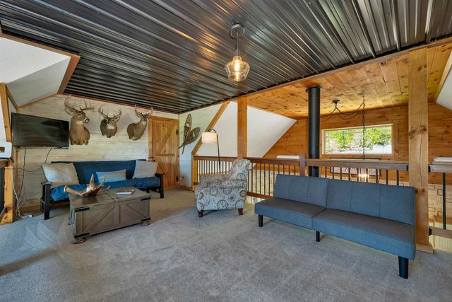 11 Vail Road, Sanbornton, NH 03269