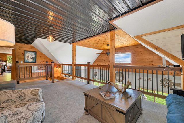 11 Vail Road, Sanbornton, NH 03269