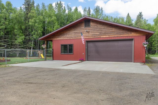2525 DAWSON ROAD, North Pole, AK 99705