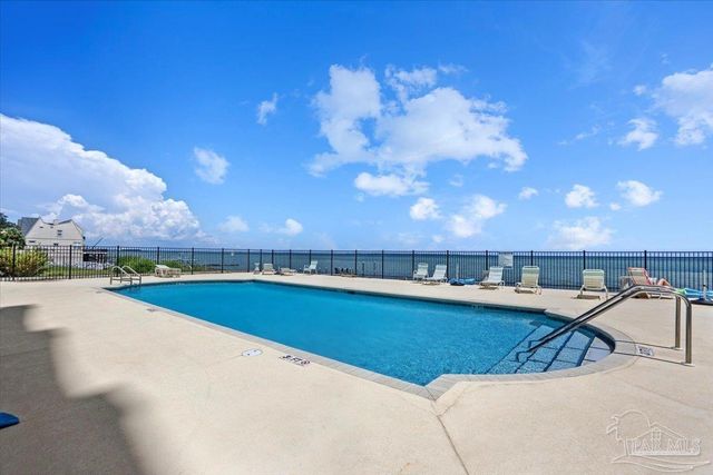 825 Bayshore 701, Pensacola, FL 32507