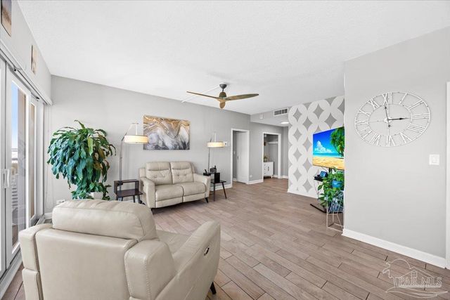 825 Bayshore 701, Pensacola, FL 32507