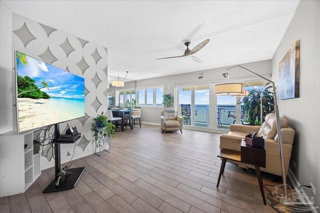 825 Bayshore 701, Pensacola, FL 32507