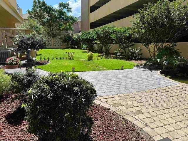 825 Bayshore 701, Pensacola, FL 32507