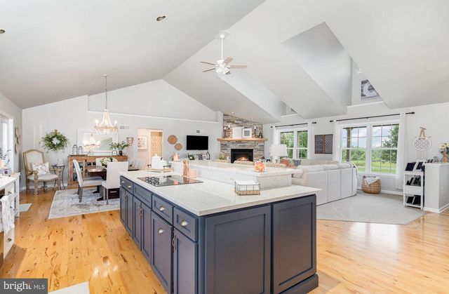 196 SPRING DR, Dillsburg, PA 17019