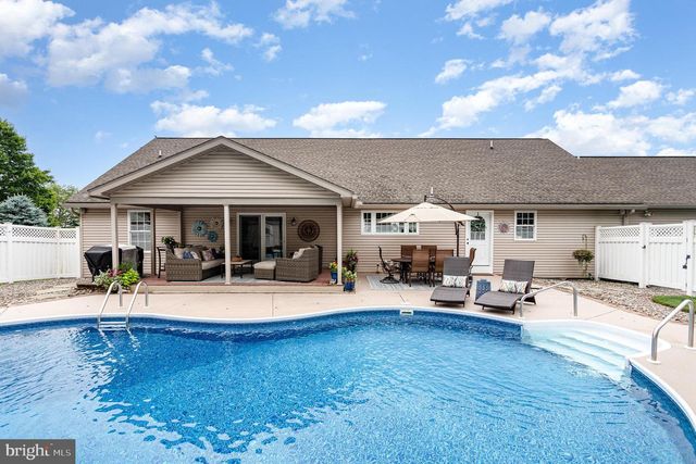 196 SPRING DR, Dillsburg, PA 17019