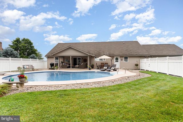 196 SPRING DR, Dillsburg, PA 17019