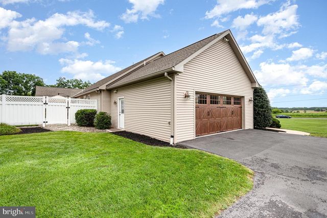 196 SPRING DR, Dillsburg, PA 17019