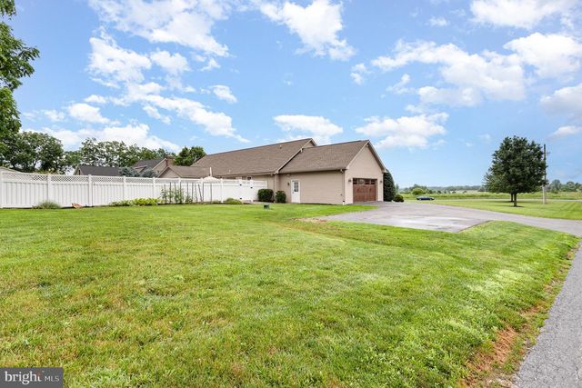 196 SPRING DR, Dillsburg, PA 17019