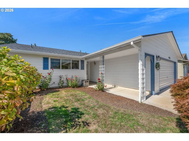 401 S CASCADE Dr, Woodburn, OR 97071