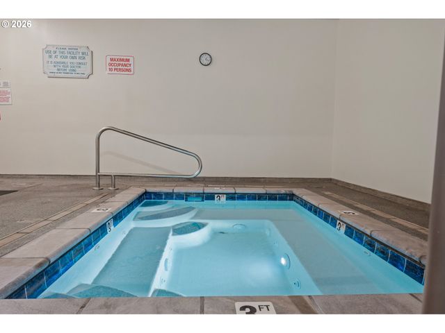 401 S CASCADE Dr, Woodburn, OR 97071