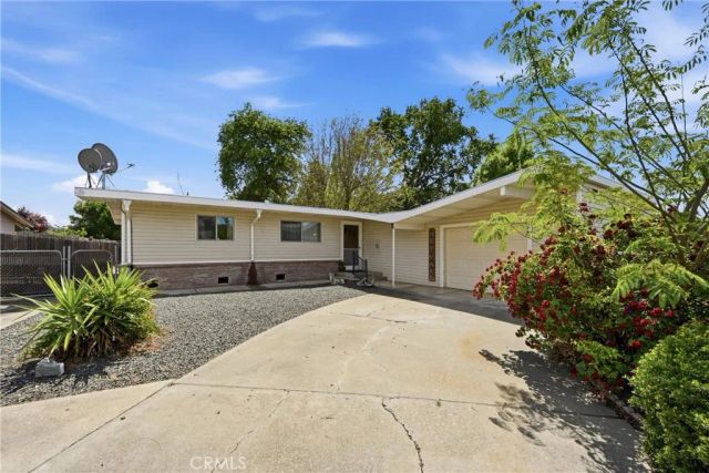 7478 Lakeland Drive, Clearlake, CA 95422