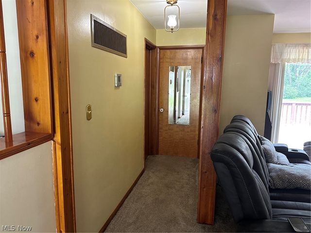 1352 Heaton Boulevard, Niles, OH 44446
