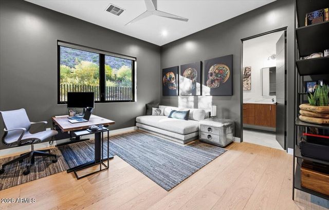 5922 E CHENEY Drive, Paradise Valley, AZ 85253
