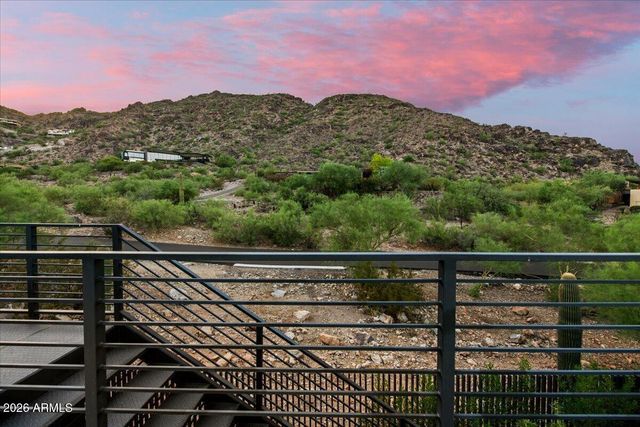 5922 E CHENEY Drive, Paradise Valley, AZ 85253