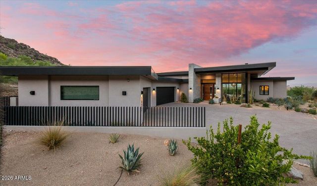 5922 E CHENEY Drive, Paradise Valley, AZ 85253