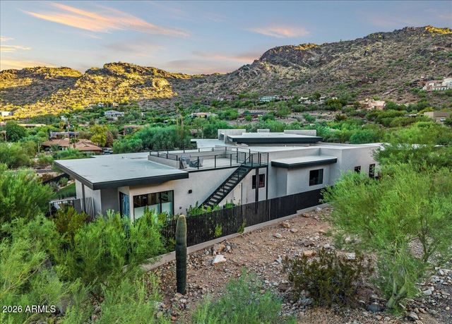 5922 E CHENEY Drive, Paradise Valley, AZ 85253
