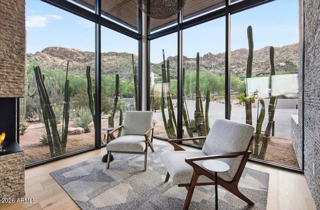5922 E CHENEY Drive, Paradise Valley, AZ 85253