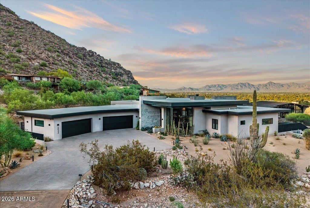 5922 E CHENEY Drive, Paradise Valley, AZ 85253 — exterior